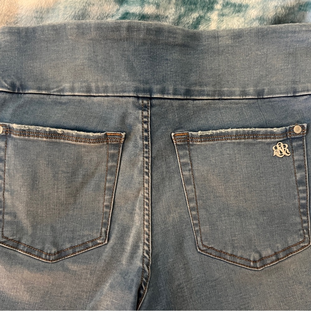 Rock & Republic Light Blue Denim High-Waist Jean Shorts - Picture 6 of 7